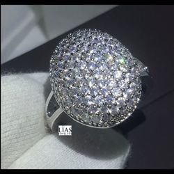 New 18k White Gold Engagement Ring 