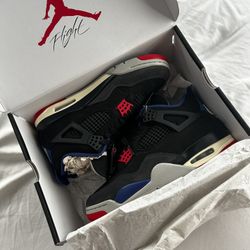 Air Jordan 4 Retro Rare Air’ Gold Lettering 
