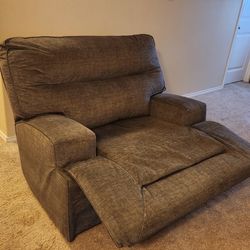 3 Recliners 1 Cloth 1 Lehrer For My $250
