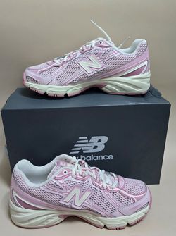 New Balance  740 Pink Unisex Shoe 7.5 W/ 6 M