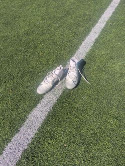 Nike cleats zoom size 12