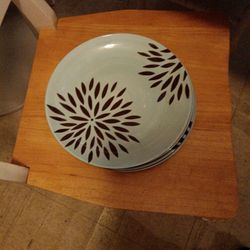 Nice Dinner Plates Set Of 4