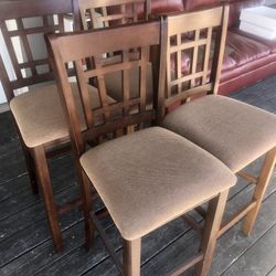 4 Tall Bar Stools