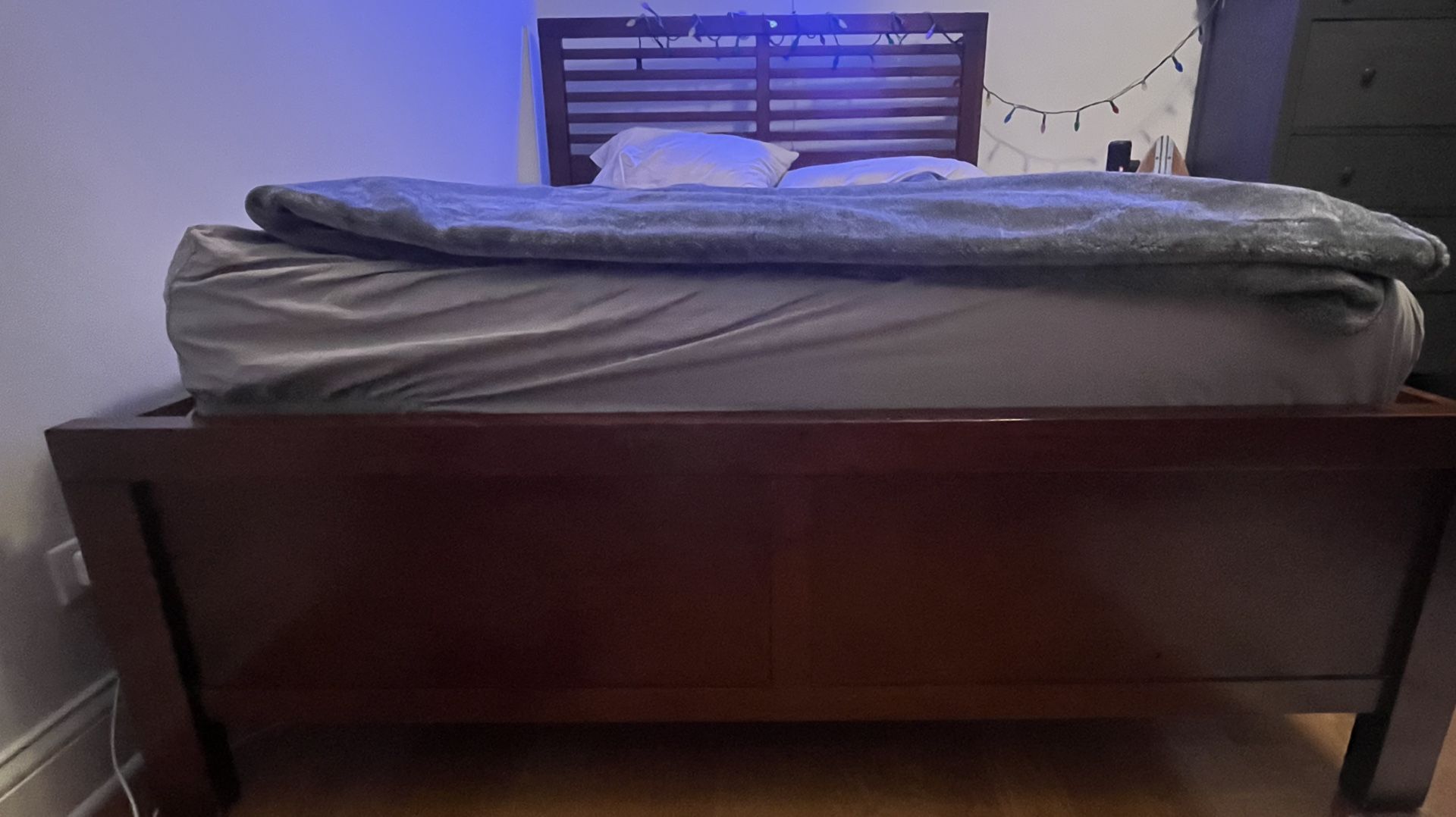 Full Bed frame