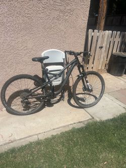 Specialized bike $600