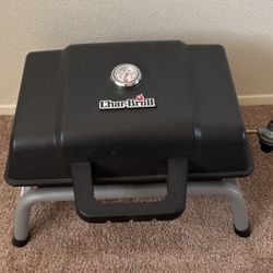 Charbroil 1-Burner Portable Propane Gas Grill