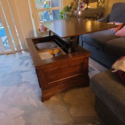 $40 lift top coffee table & side table