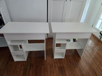 Desk vanity