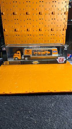 M2 Machines Mustang Hauler