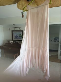 🌸 Beautiful Made in Italy Light Pink Flowy Dress – New with Tags 🌸