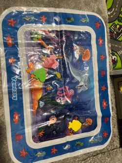 Tummy time water pad
