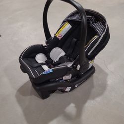 Graco Car Seat With Base