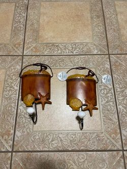Seashell bucket hooks