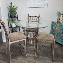 Dining Table & 3 Chairs