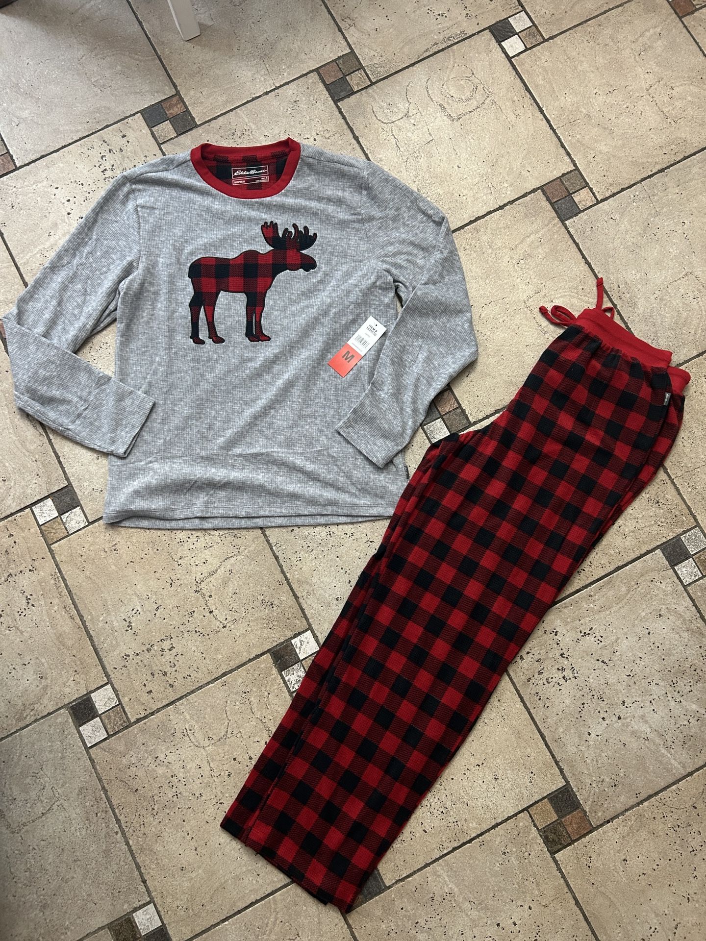 NWT Eddie Bauer men’s ultra soft 2pcs fleece Pajama Set size M