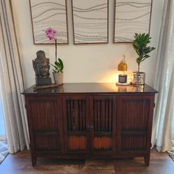 Buffet Table/Bar