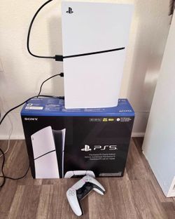 Ps5 good condition only used twice don’t play games as much