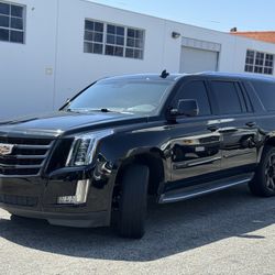 2016 Cadillac Escalade • Luxury Sport Utility 4D