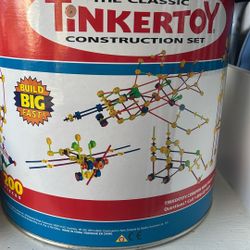 Vintage Tinkertoy Classic Construction Set