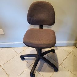 Adjustable Teller Chair