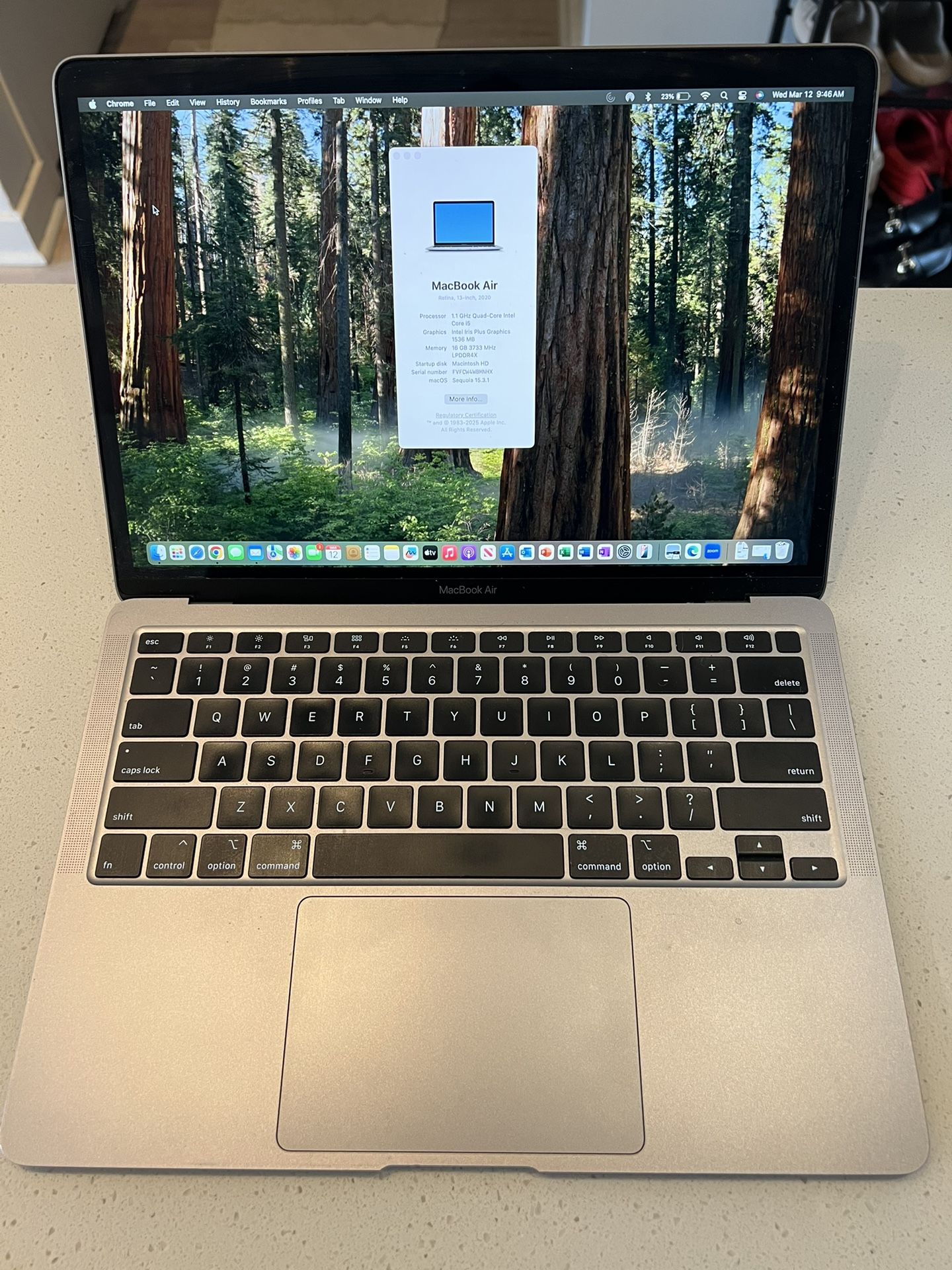 MacBook Air 13" (2020) – 1.1 GHz Quad-Core i5, 16 GB RAM, Intel Iris Plus Grapic