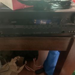 Receiver W/ Speakers