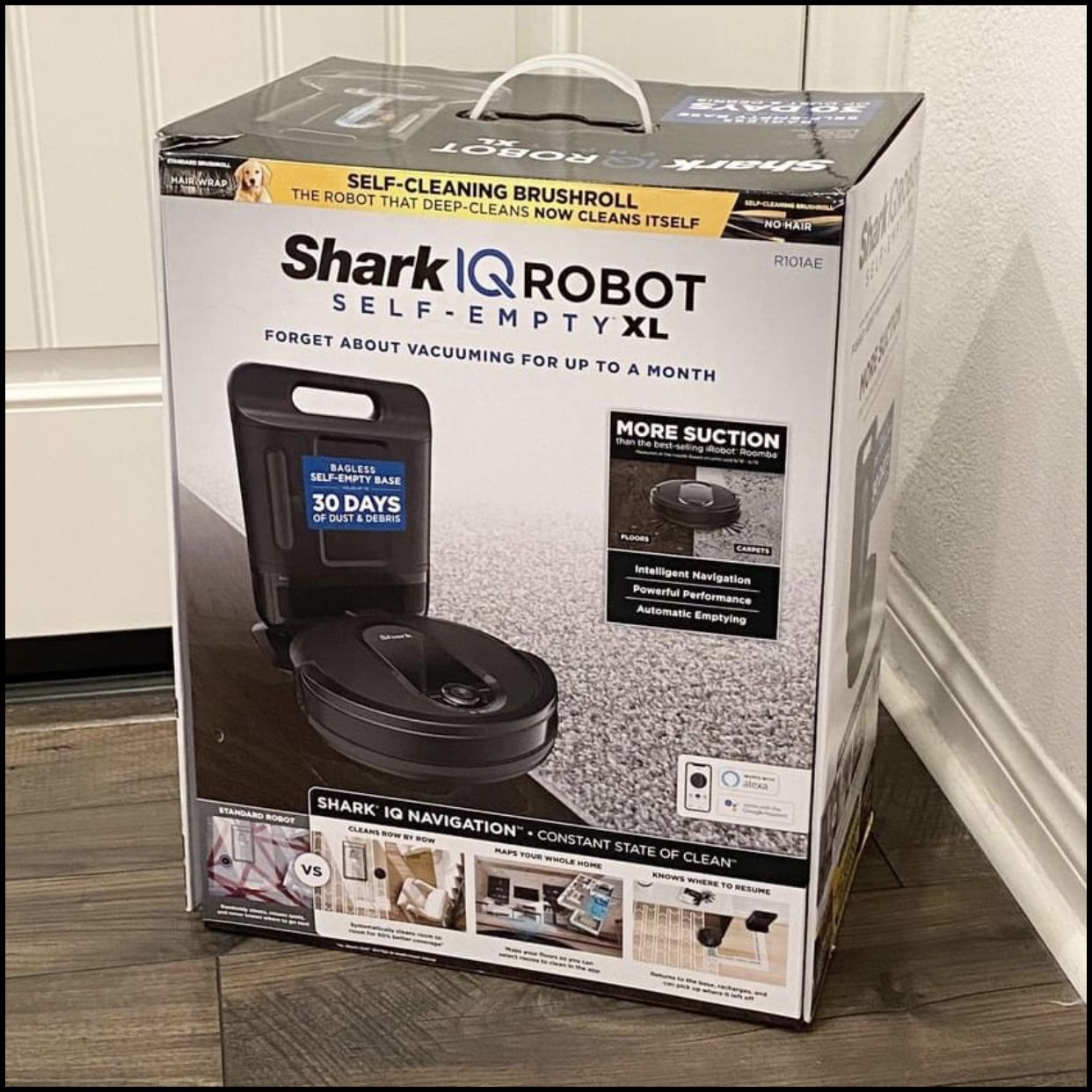 NEW Shark IQ Robot w XL Self Emptying Base. Smart Vacuum, Wifi, App, Home Mapping R101AE R1001AE roomba i7+