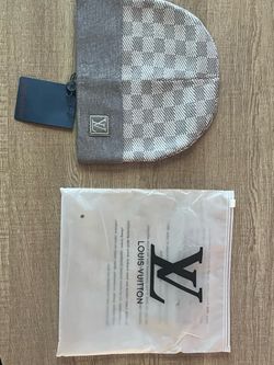 Grey beanie
