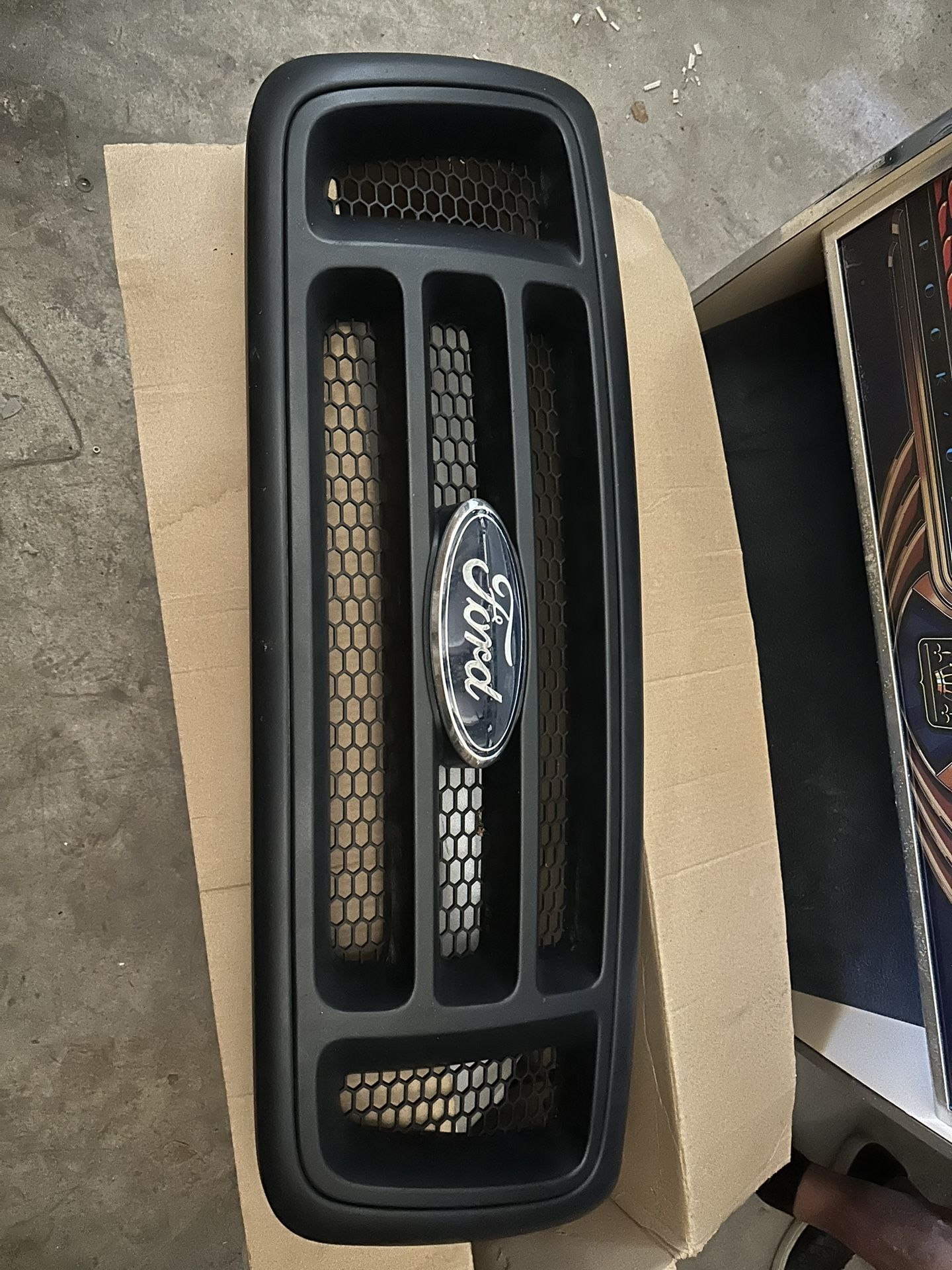 2004 To 2008 Ford F150 Grille