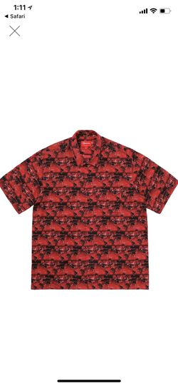 Supreme “World Famous” rayon dress shirt size L