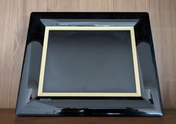 8” Digital Photo Frame 