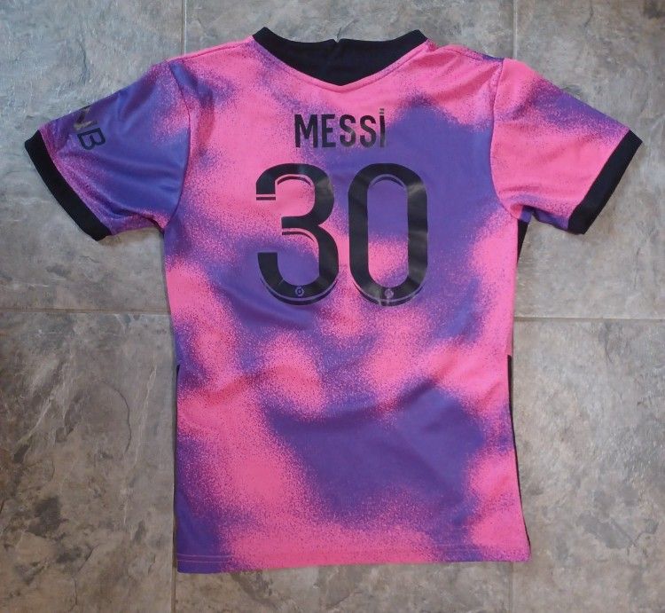 Messi soccer futbol jersey
Paris Saint-Germain Accor Live Limitless youth Purple Pink