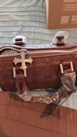 ABSOLUTELY BEAUTIFUL BRAND NEW W/ TAGS VON DUTCH EMBROIDERED CHOPPER HANNA MINI HANDBAG BROWN ONLY 40.00 NEW
