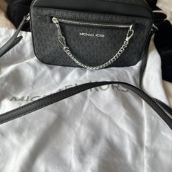 Crossbody Mk 😍Autentic 