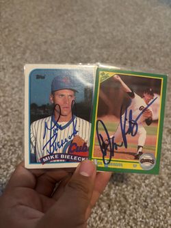 Don Robinson and Mike bielecki autographed baseball cards