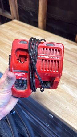 Milwaukee Rapid Charger