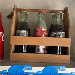 Cajita De Madera Con Coca Cola 