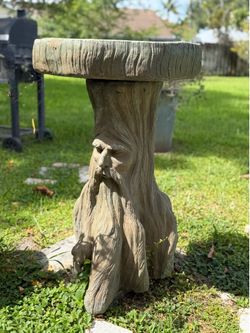 Bird bath - concrete