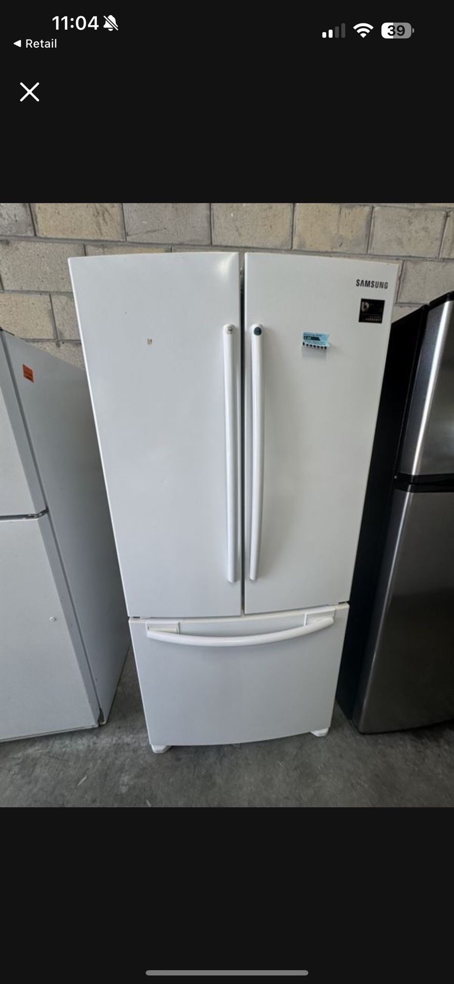 Refrigerator 33”