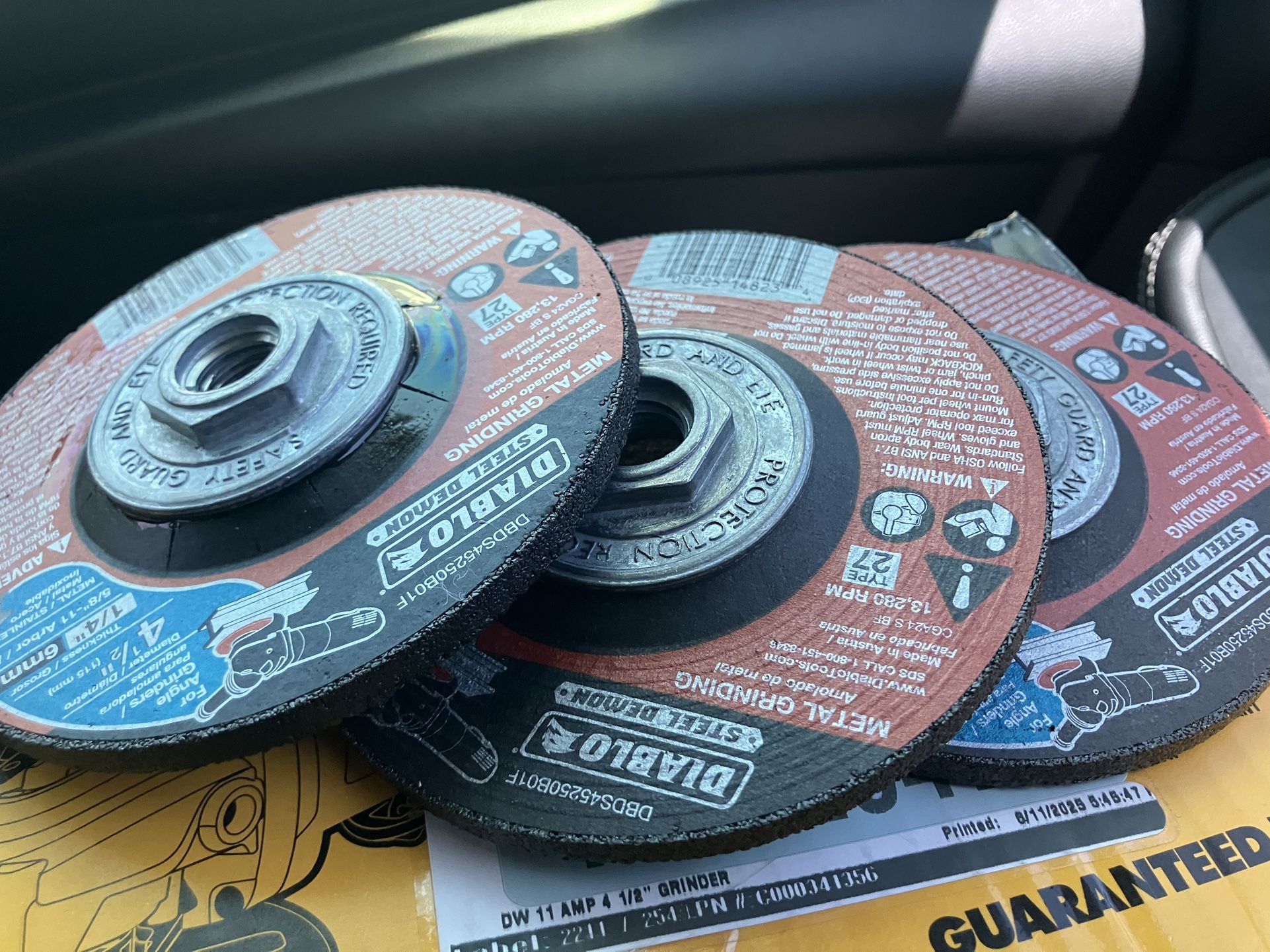 Brand new Angle Grinder With 4blades