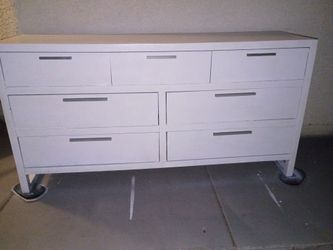 White 7 drawer dresser