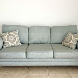 Kane’s Brianne Sofa / Accent Chair / Ottoman