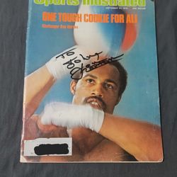 Vtg 1976 Sports Illustrated Magazine Signed Ken Norton Cover