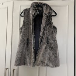 Fur Vest Size:M For 20$ (NEW)