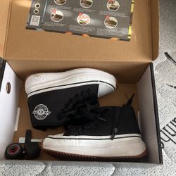 Heelys Size 1y