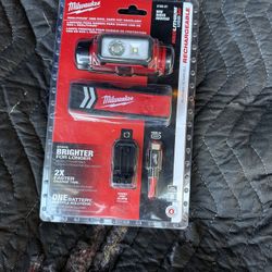 Milwaukee Redlithium USB Headlamp 600 Lumens *NEW*