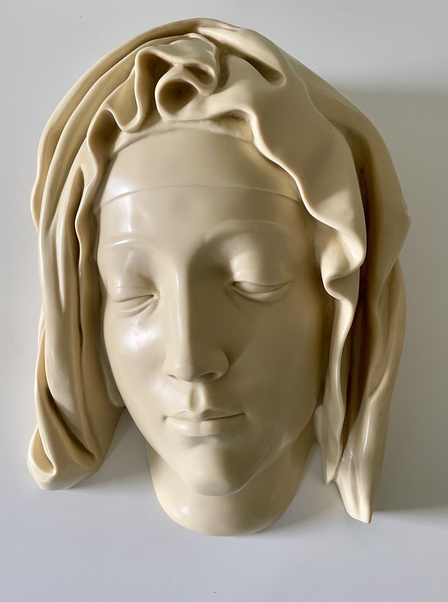 pieta maestoro 4C • SR-72243-WB.jpg?v=1682013483