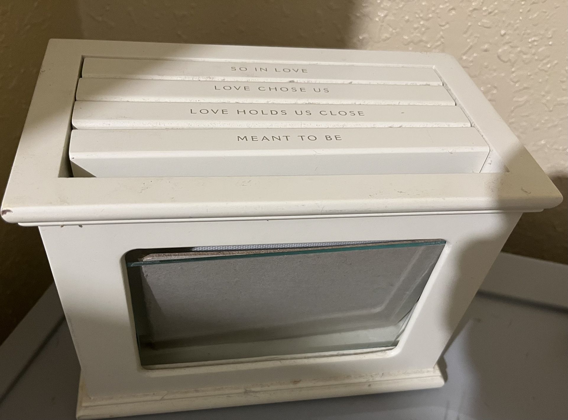 Picture Box