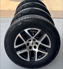 Like New 👍 Chevy Trail Boss Silverado Tahoe Suburban 20" Wheels and Pirelli Tires 💯
