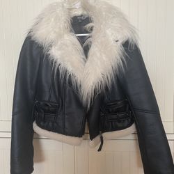 Faux Fur Collared Jacket 